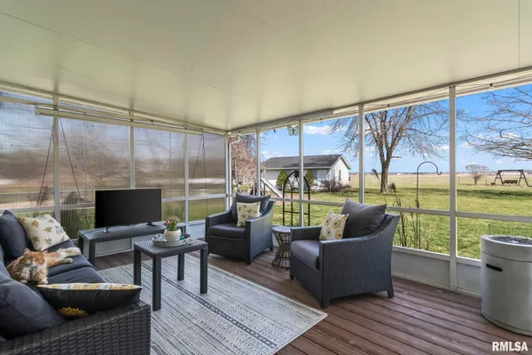 $575,000 | 5930 North Lake Road, Springfield, IL 62711