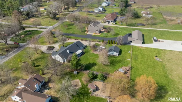 $575,000 | 5930 North Lake Road, Springfield, IL 62711