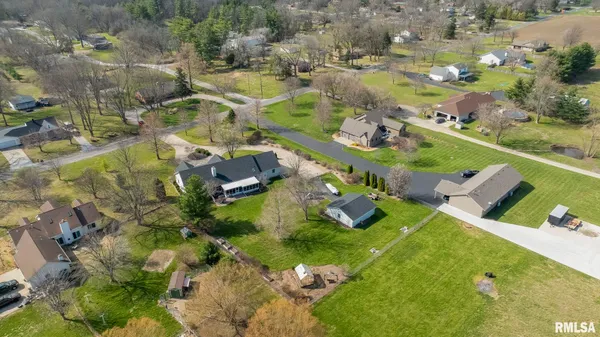 $575,000 | 5930 North Lake Road, Springfield, IL 62711