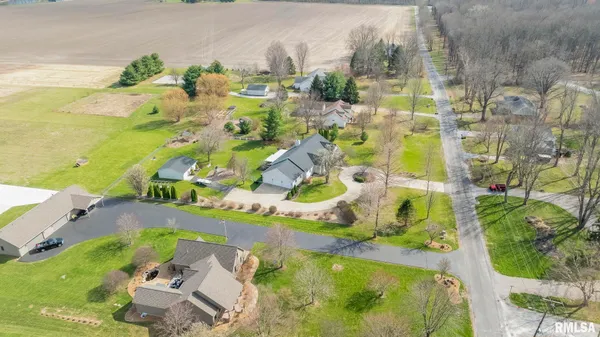 $575,000 | 5930 North Lake Road, Springfield, IL 62711