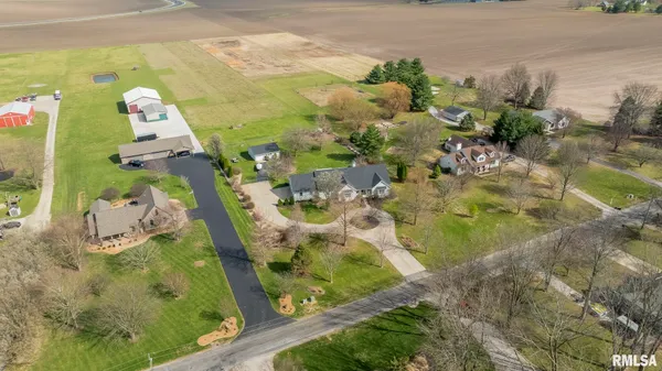 $575,000 | 5930 North Lake Road, Springfield, IL 62711