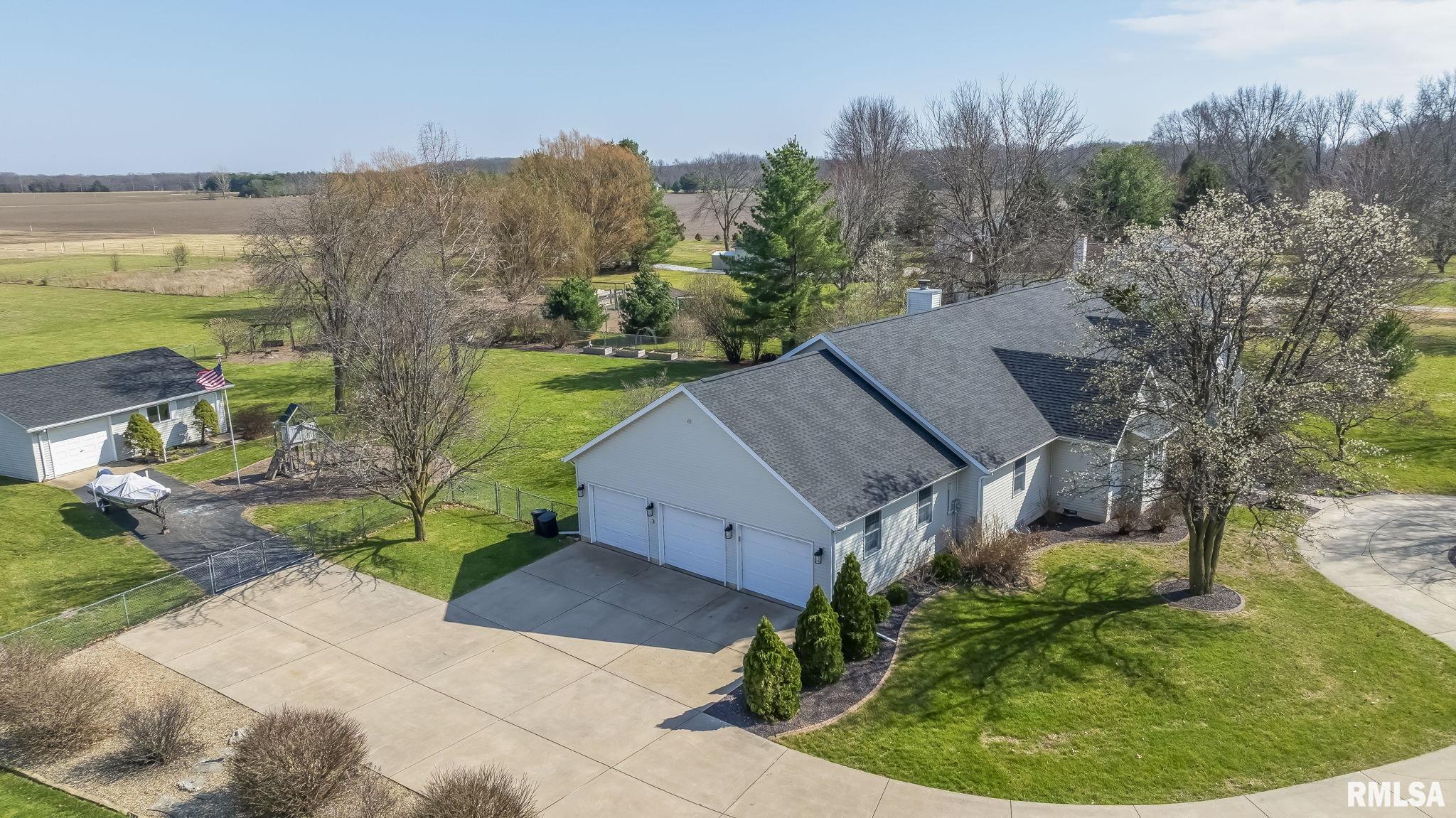 5930 North Lake Road Springfield, IL 62711 - Photo 8 of 76