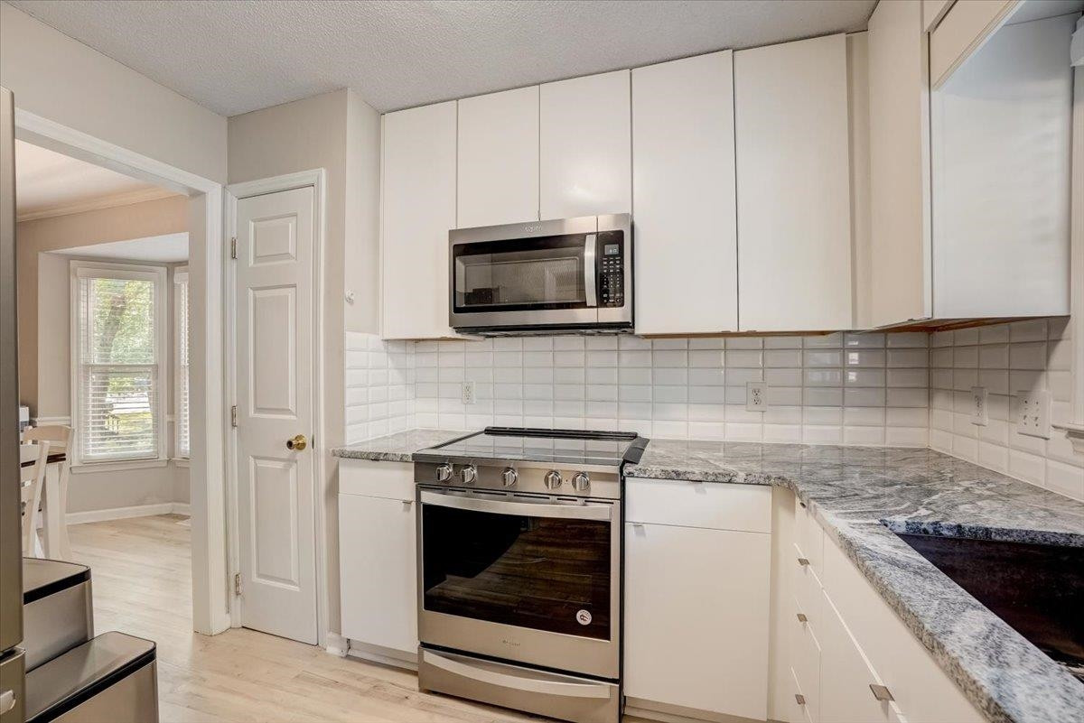 421 Oak Run Drive Raleigh, NC 27606 - Photo 8 of 19 Photo 8