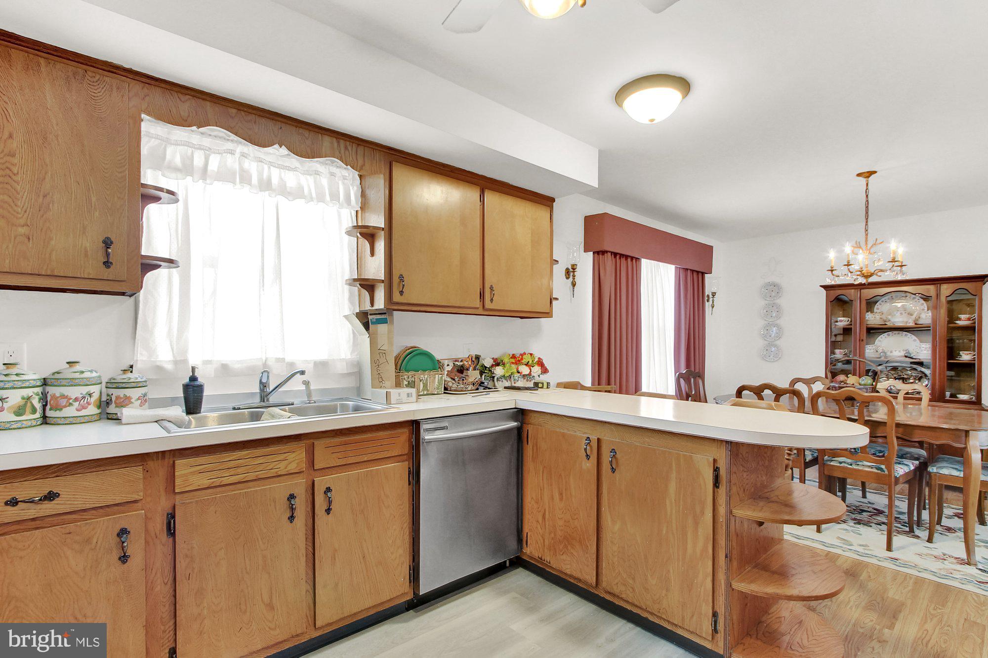 1108 Hanover Road York, PA 17408 - Photo 8 of 27 Gallery Image 8