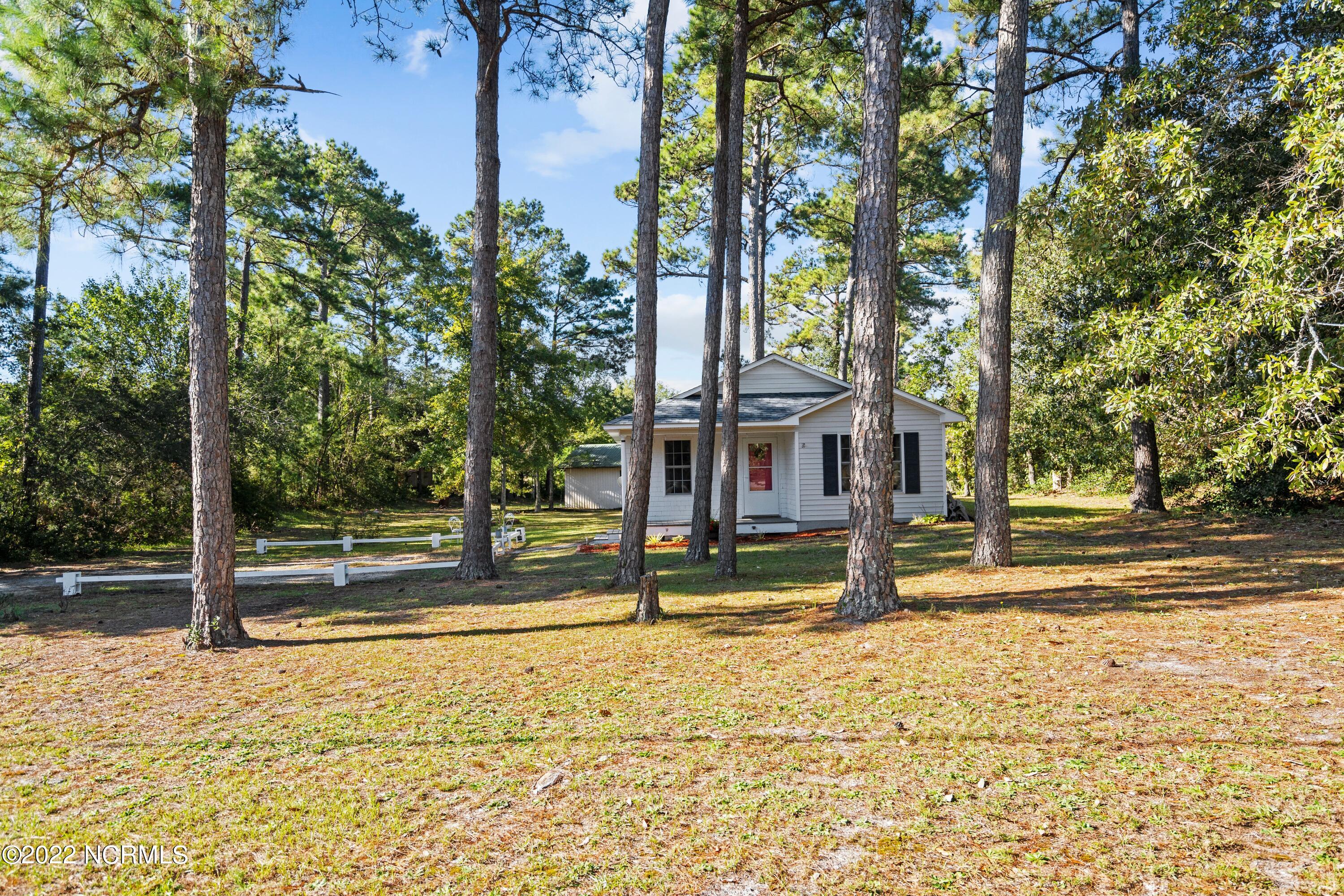 260 Watts Landing Road Hampstead, NC 28443 - Photo 8 of 54 25-print-DSC09500