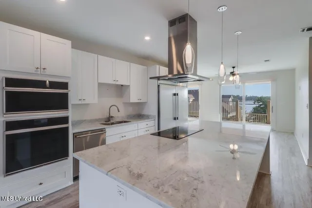 $2,950 | 238 Lovers Lane, Ocean Springs, MS 39564