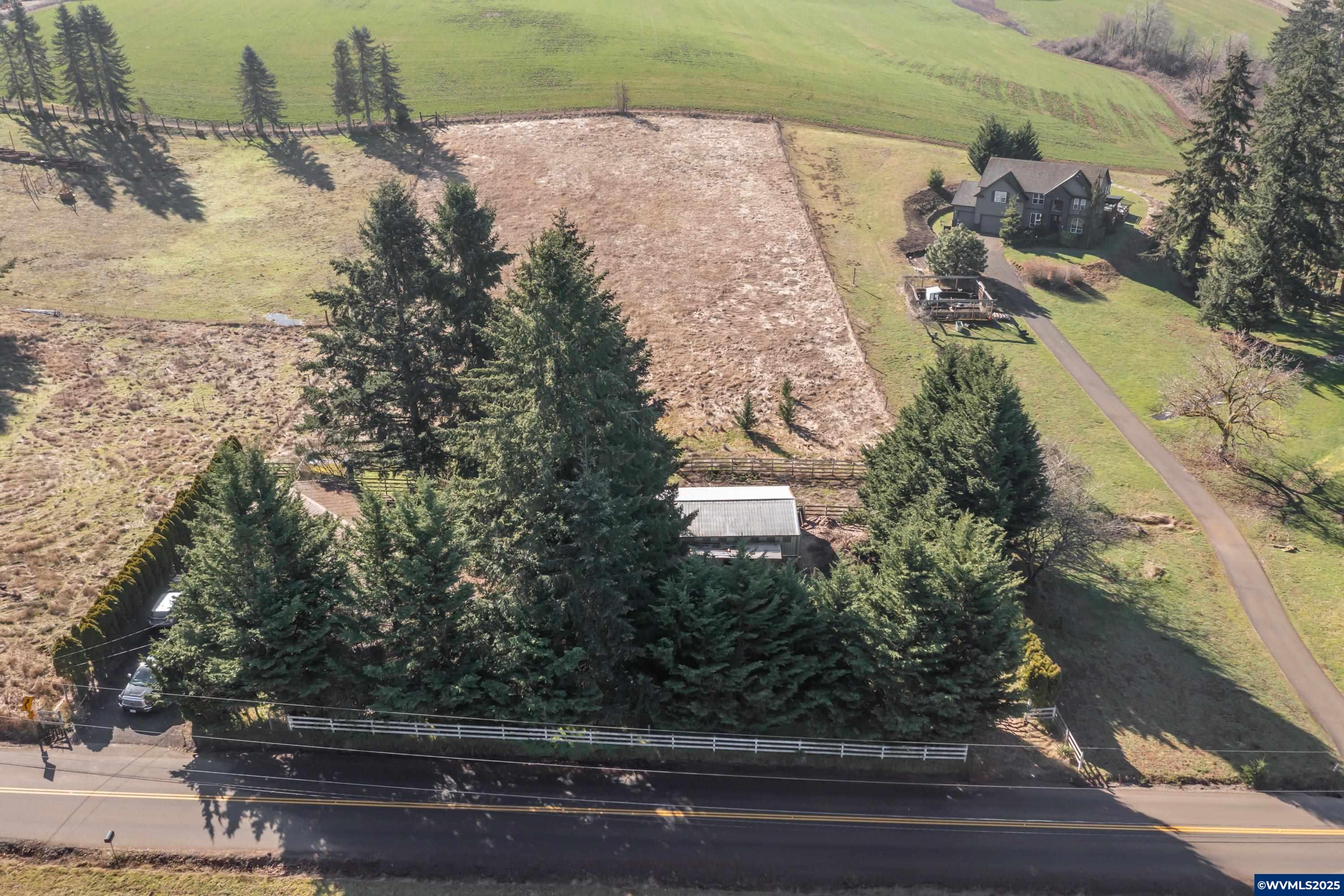 434 Rees Hill Road Southeast Salem, OR 97306 - Photo 19 of 35 a view of a yard with plants