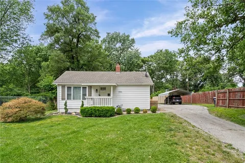 $250,000 | 9022 Grand Avenue, Kansas City, MO 64114