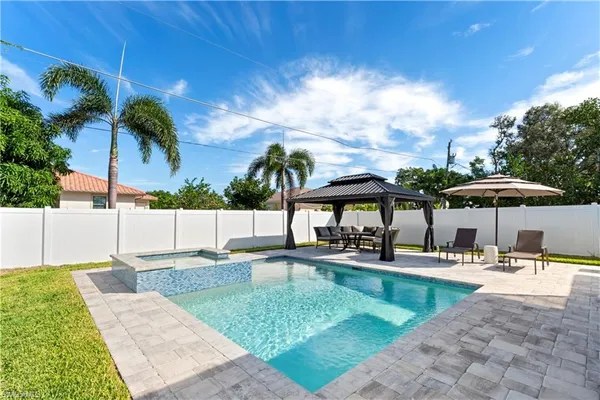 $4,250 | 543 107th Avenue North, Naples, FL 34108