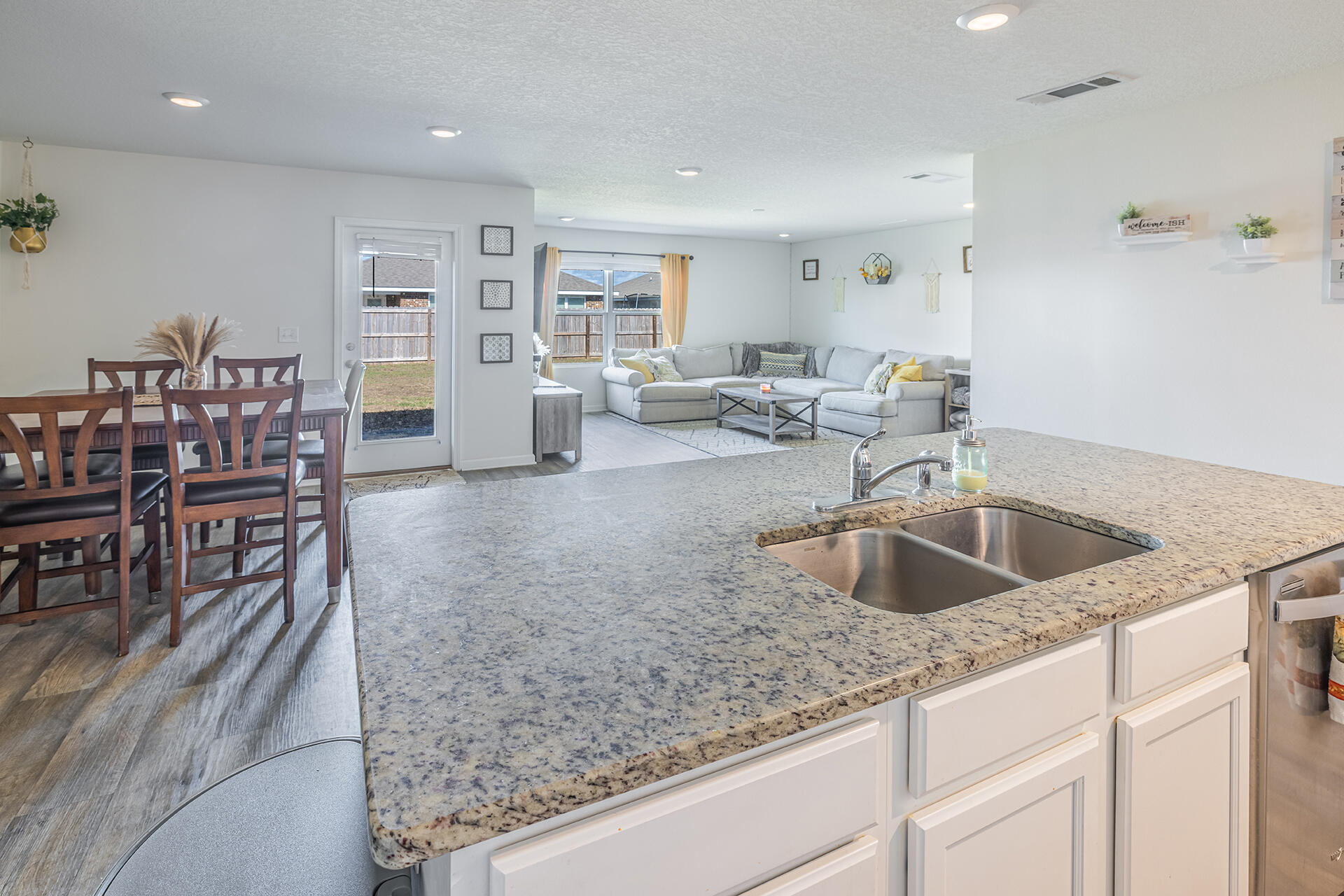 1040 Limpkin Street Crestview, FL 32539 - Photo 10 of 39 20