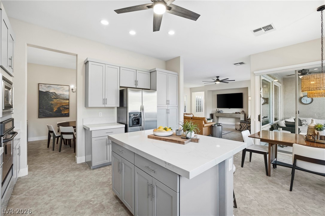 2372 Hardin Ridge Drive Henderson, NV 89052 - Photo 14 of 90