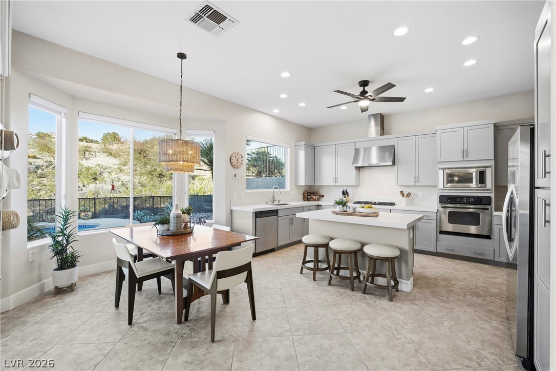 2372 Hardin Ridge Drive Henderson, NV 89052 - Photo 16 of 90