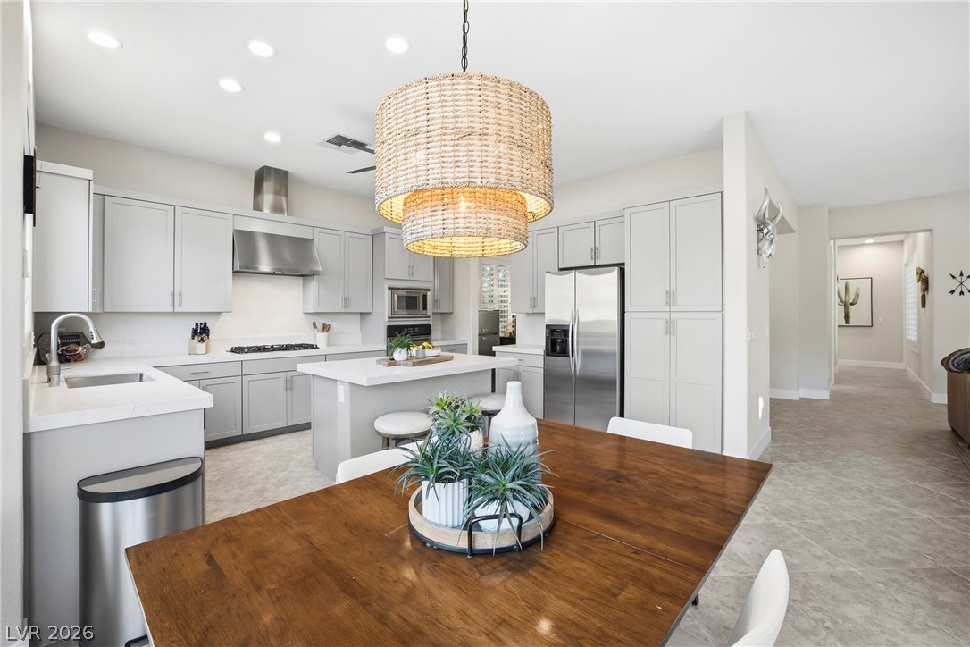 2372 Hardin Ridge Drive Henderson, NV 89052 - Photo 17 of 90