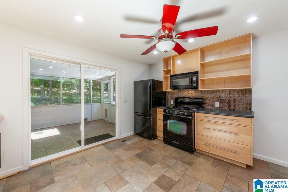 2724 Acton Road Birmingham, AL 35243 - Photo 13 of 41