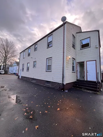 $1,995 | 60 Lincoln Avenue, Bridgeport, CT 06606