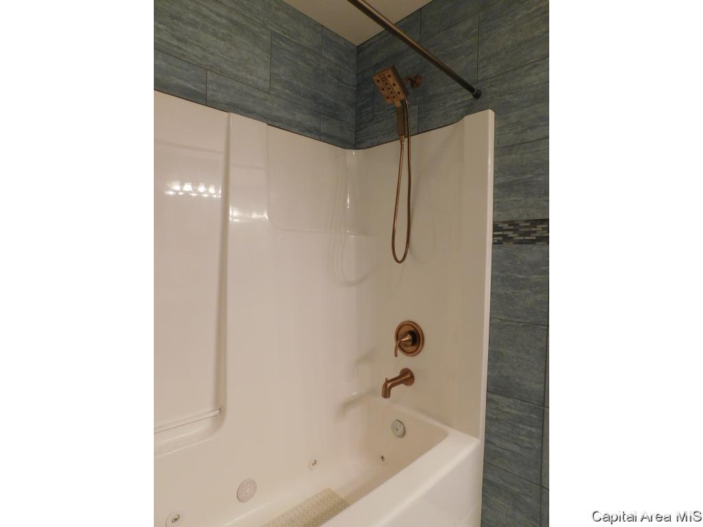 5001 Johanne Court Springfield, IL 62711 - Photo 17 of 27 Gallery Image 17