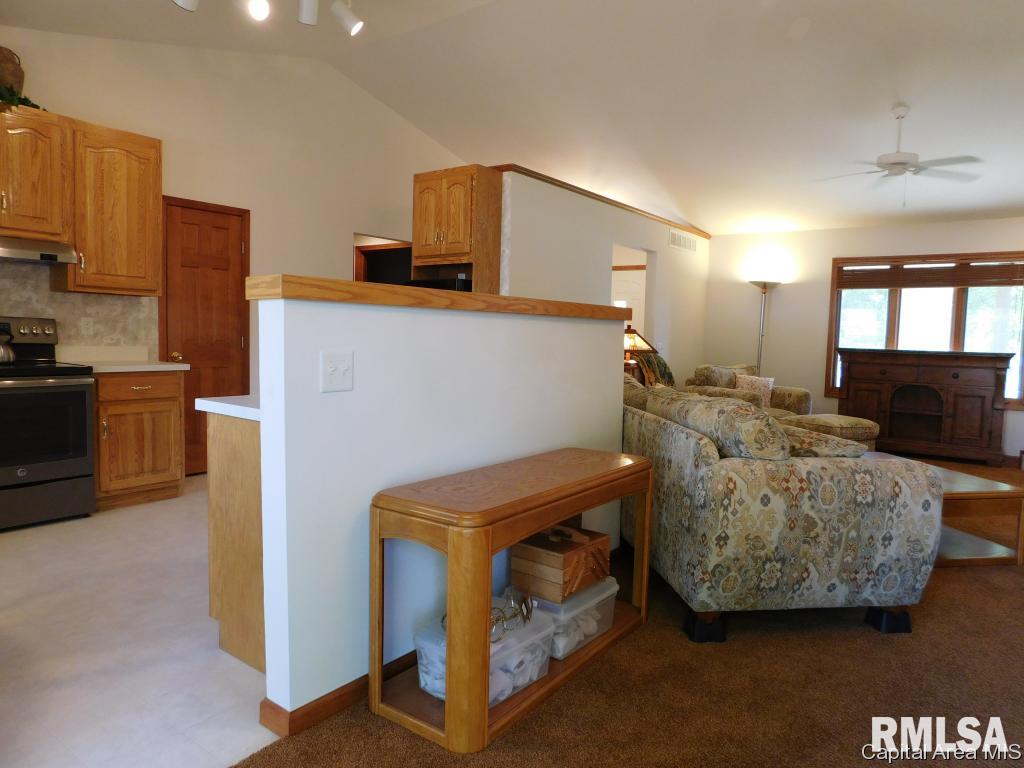 5001 Johanne Court Springfield, IL 62711 - Photo 8 of 27 Gallery Image 8