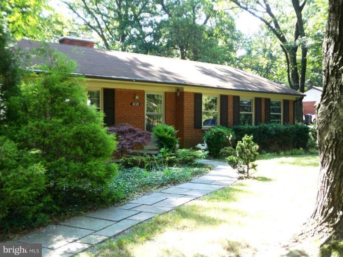 6709 Greenleaf Street Springfield, VA 22150 - Photo 1 of 10 Exterior (Main)