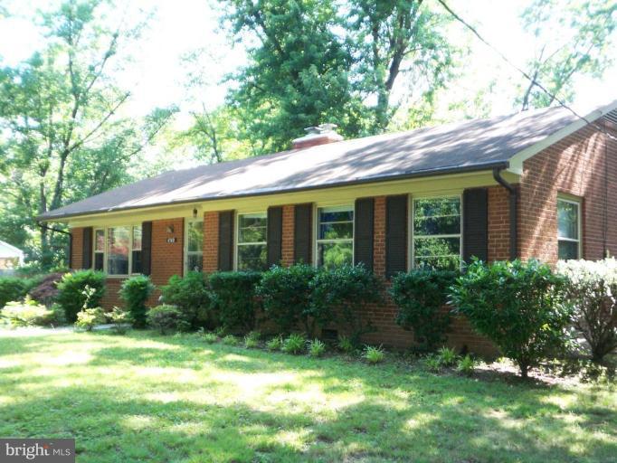 6709 Greenleaf Street Springfield, VA 22150 - Photo 2 of 10 Exterior #2