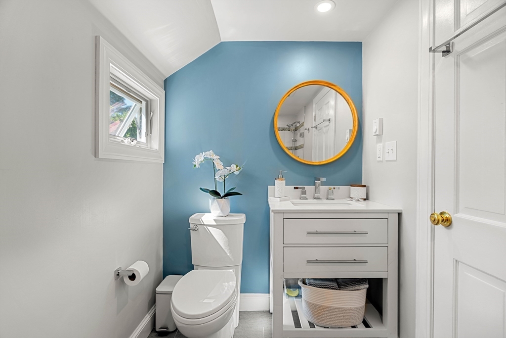 4 Miles Standish Road Marblehead, MA 01945 - Photo 32 of 42 Gallery Image 32