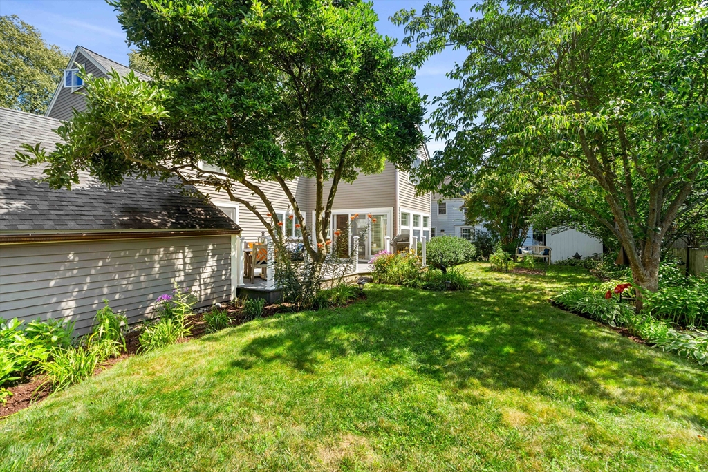 4 Miles Standish Road Marblehead, MA 01945 - Photo 6 of 42 Gallery Image 6