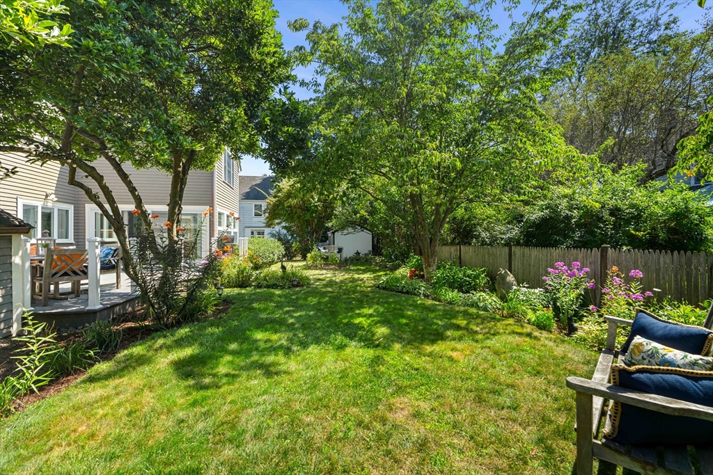 4 Miles Standish Road Marblehead, MA 01945 - Photo 7 of 42 Gallery Image 7