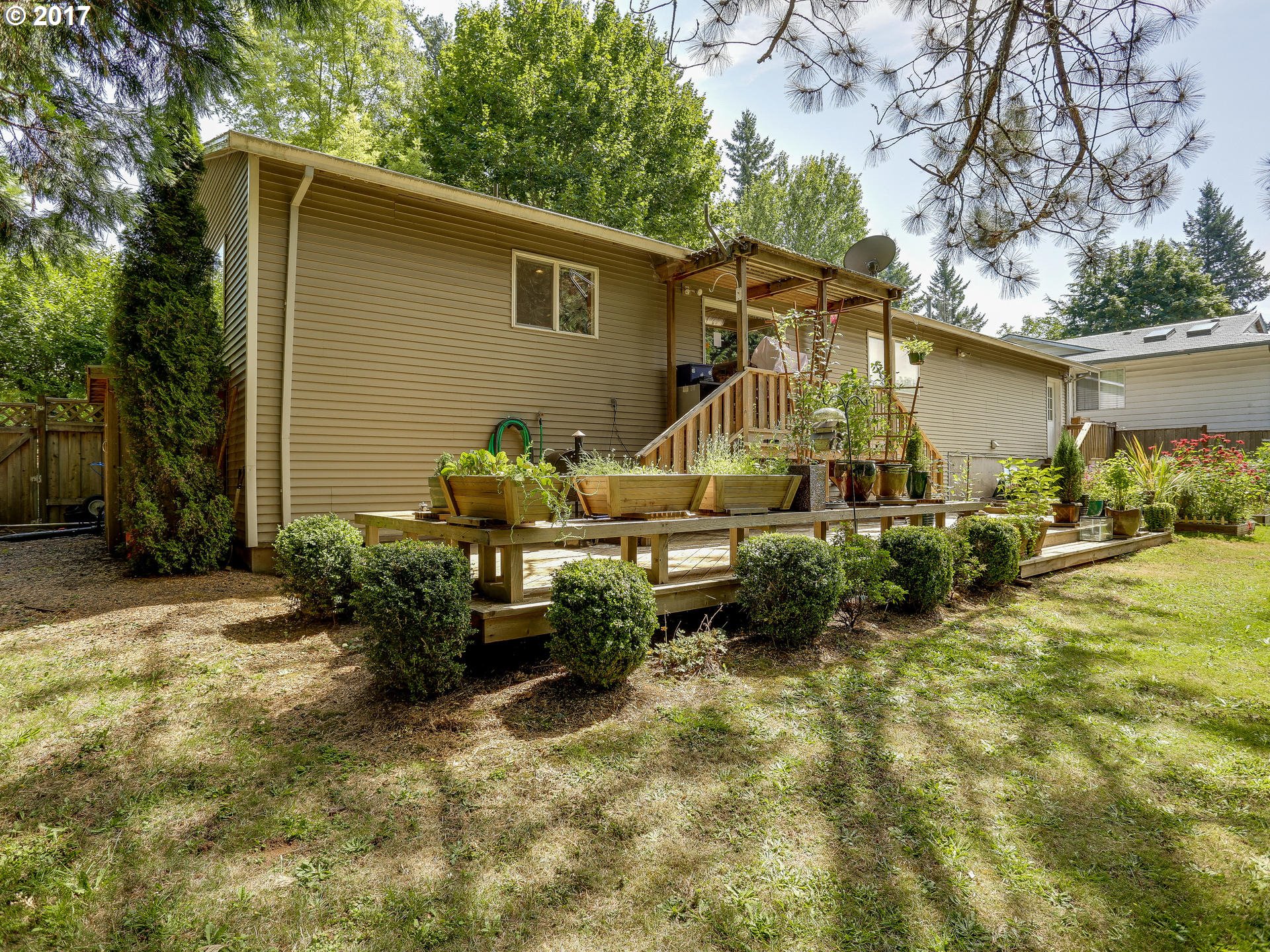 16095 Southeast Bluff Road Sandy, OR 97055 - Photo 19 of 32 Gallery Image 19