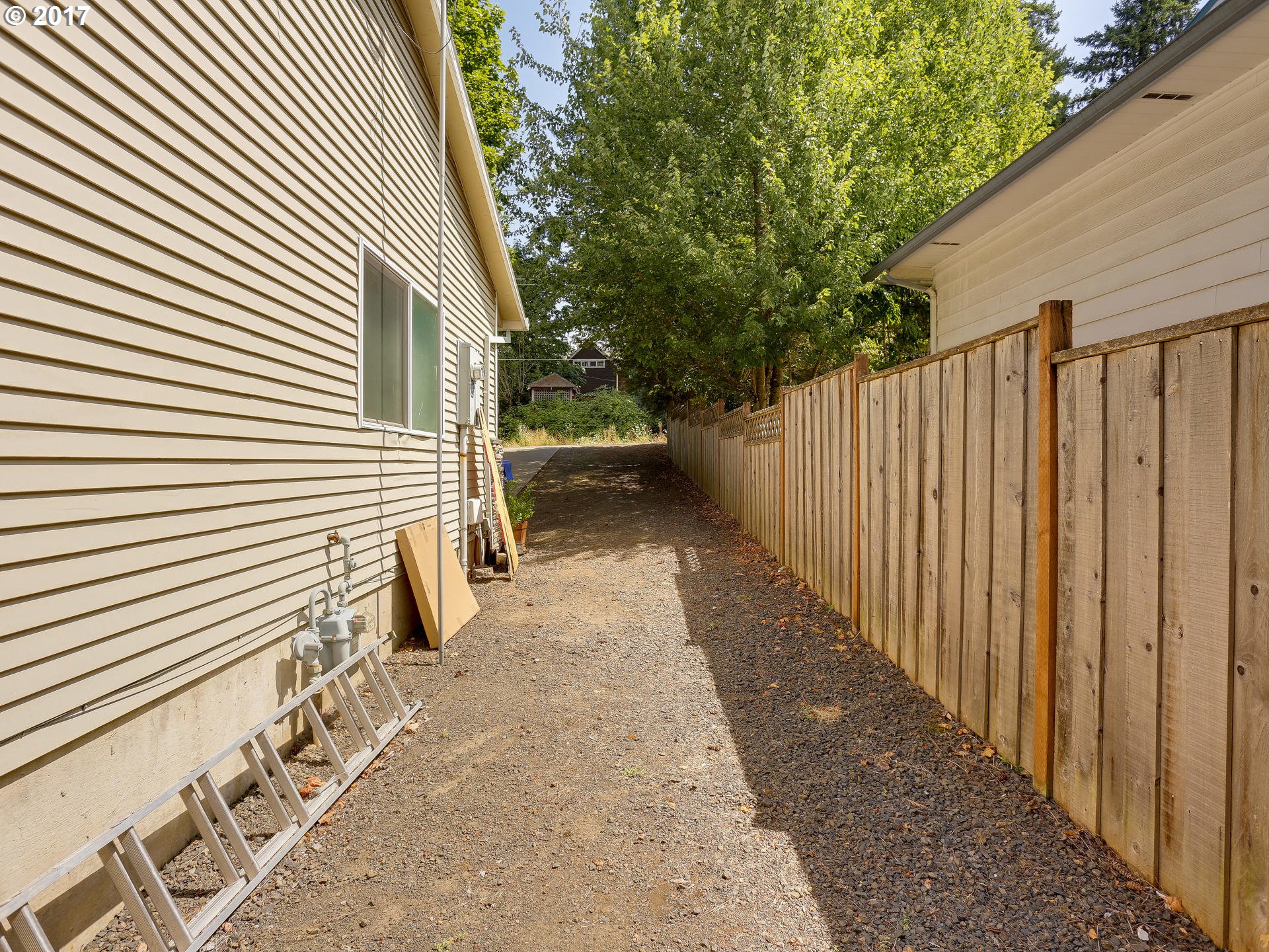 16095 Southeast Bluff Road Sandy, OR 97055 - Photo 31 of 32 Gallery Image 31