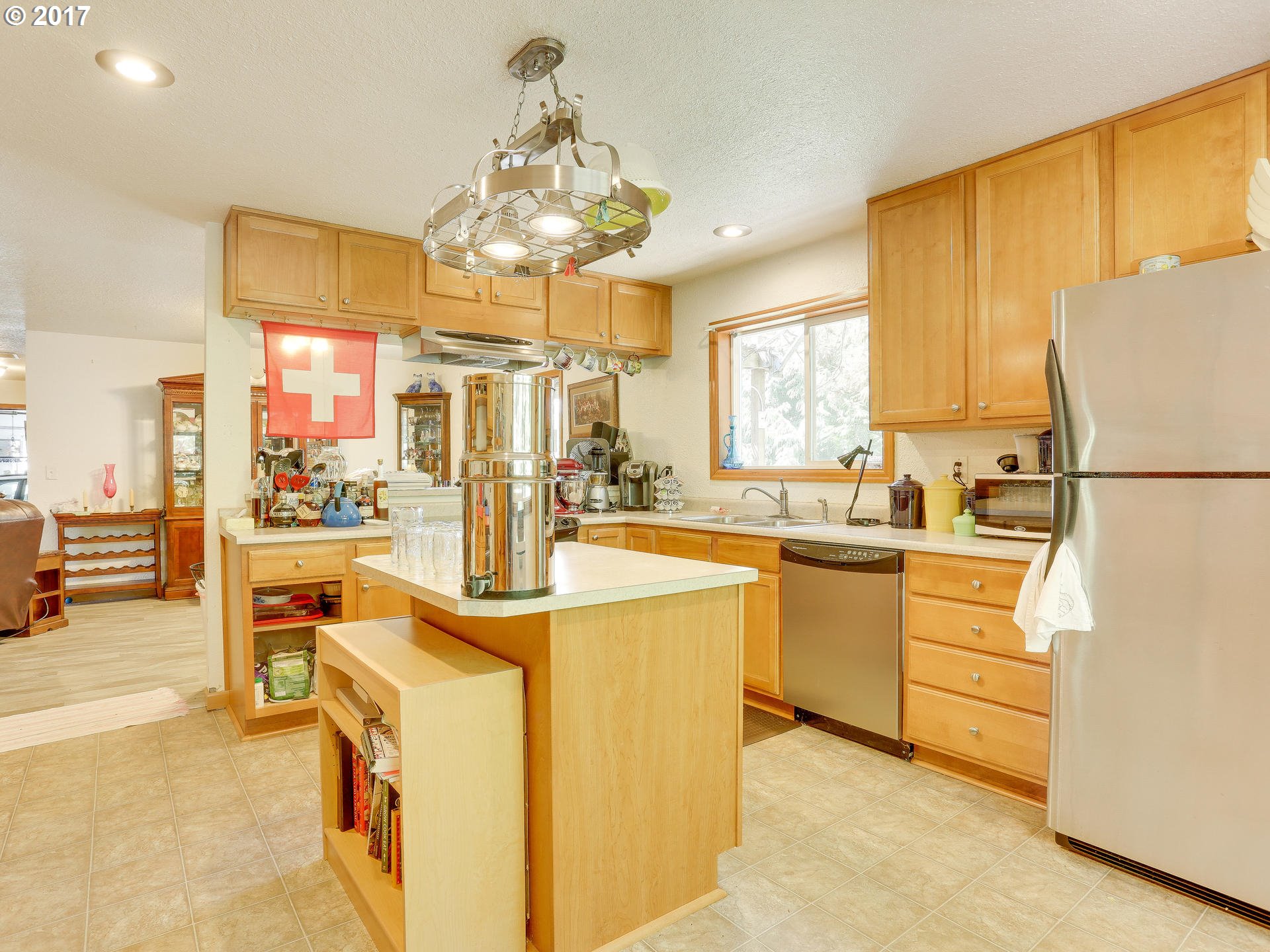 16095 Southeast Bluff Road Sandy, OR 97055 - Photo 10 of 32 Gallery Image 10