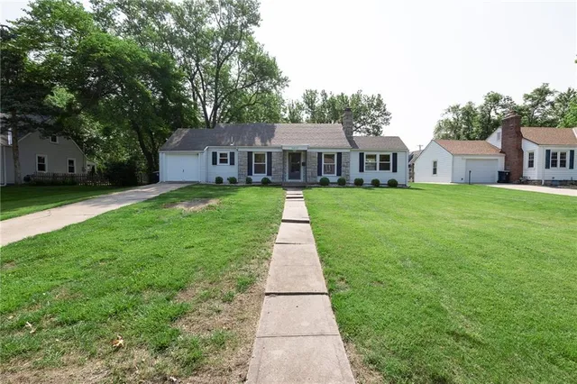 $235,000 | 5217 North Walrond Avenue, Kansas City, MO 64119