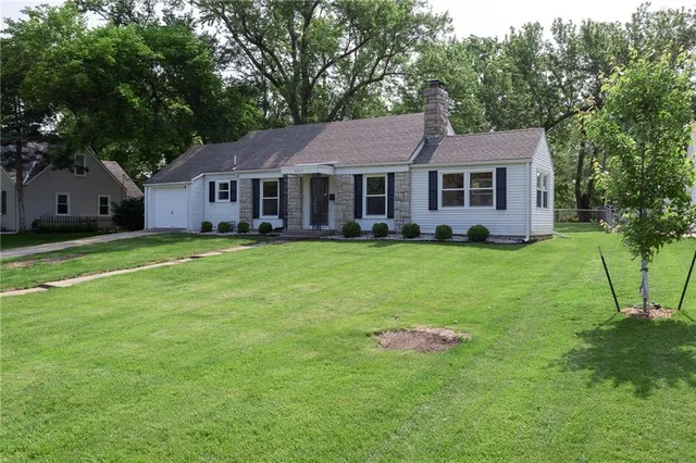 $235,000 | 5217 North Walrond Avenue, Kansas City, MO 64119