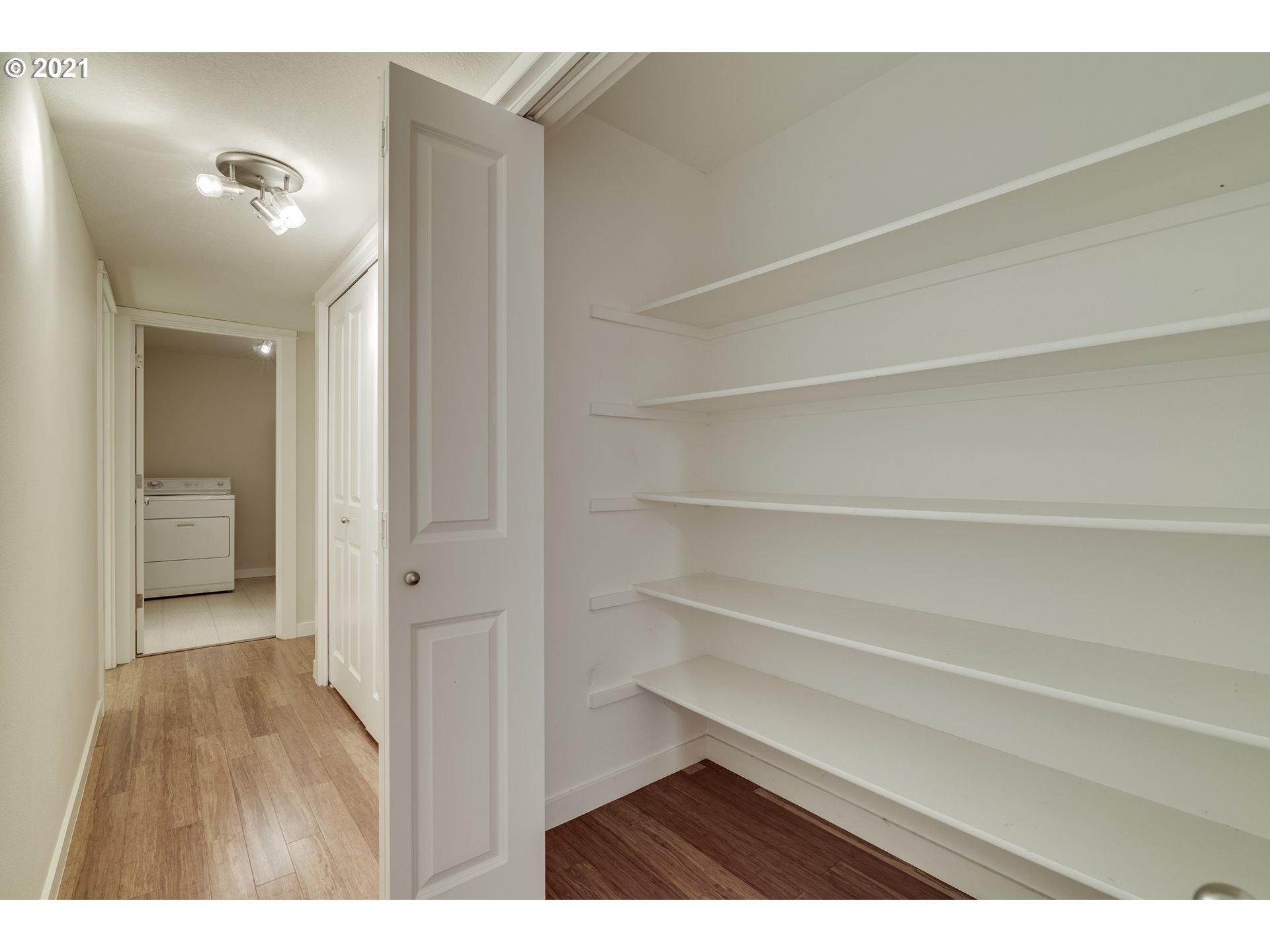 6790 Southwest Raleighview Court Portland, OR 97225 - Photo 22 of 32 Gallery Image 22