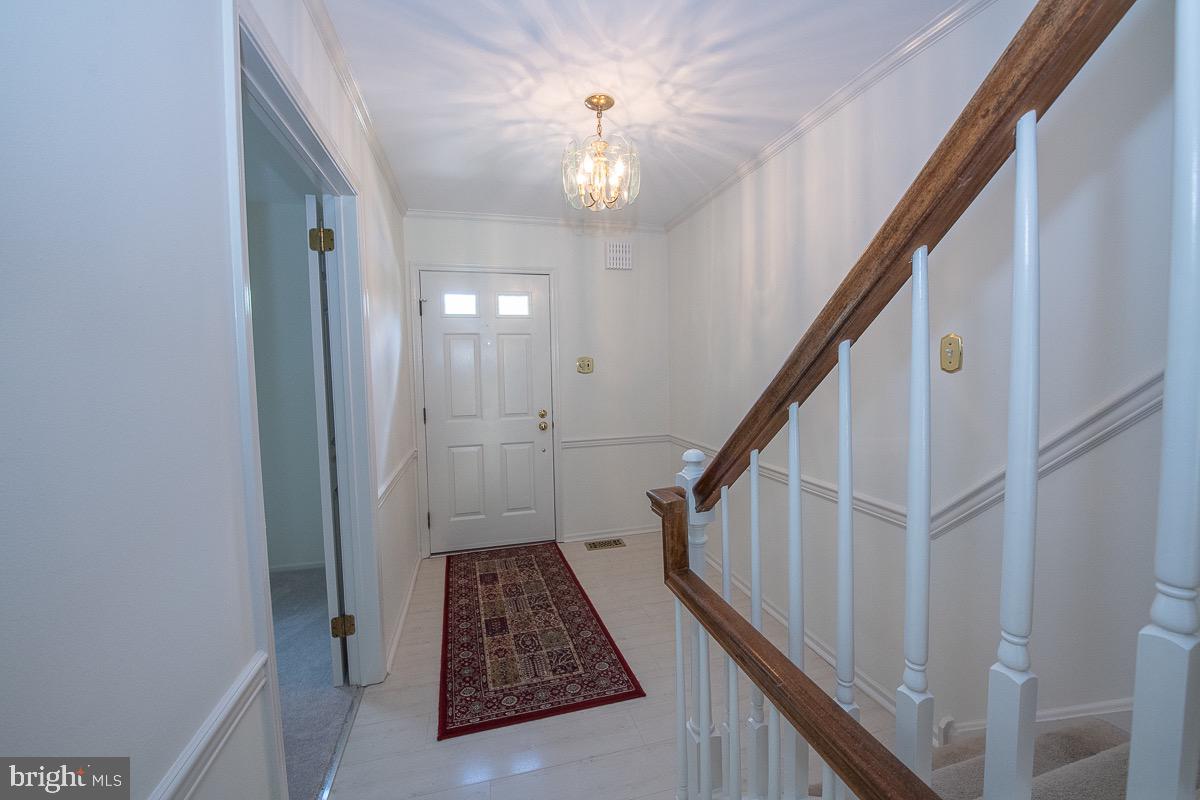 10 Liberte Lane Chesterbrook, PA 19087 - Photo 4 of 34