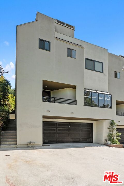 3023 Berkeley Avenue, Unit 8 Los Angeles, CA 90026 - Photo 5 of 38