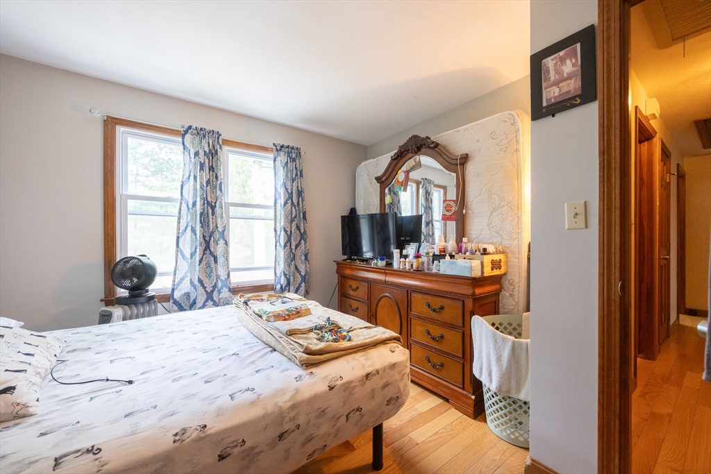 154 Erin Road East Taunton, MA 02718 - Photo 25 of 42