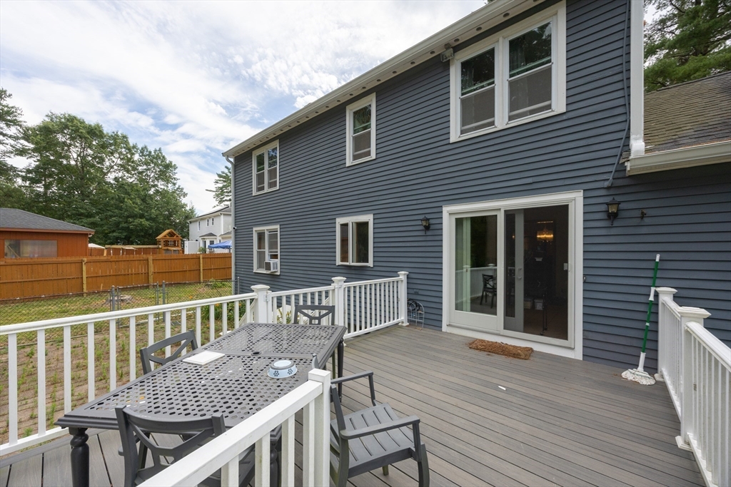 154 Erin Road East Taunton, MA 02718 - Photo 9 of 42