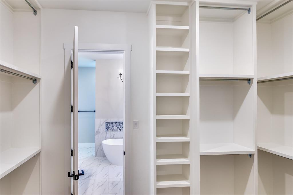 555 Aermotor Loop Weatherford, TX 76085 - Photo 20 of 30 a view of bathroom with a toilet