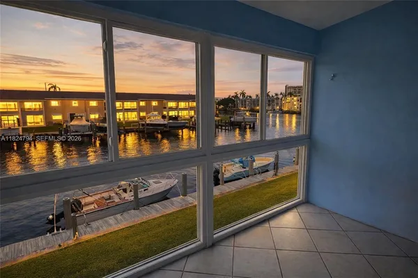 $220,000 | 930 Southeast 9th Avenue, Unit 11, Pompano Beach, FL 33060