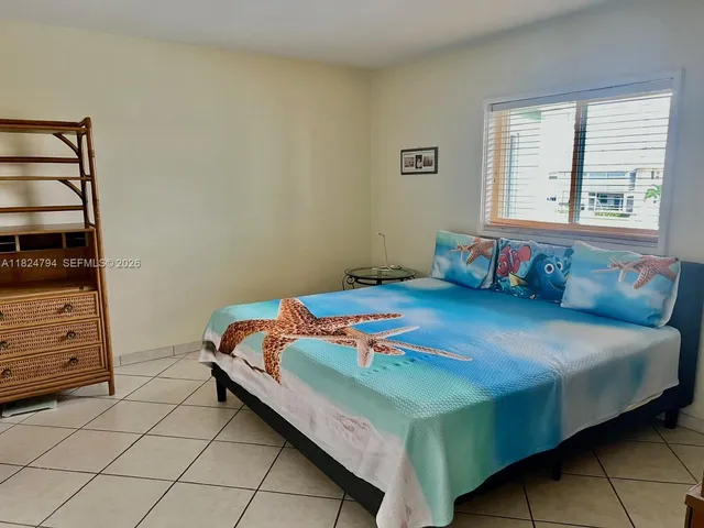 $283,000 | 930 Southeast 9th Avenue, Unit 11, Pompano Beach, FL 33060