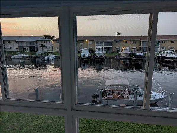 $220,000 | 930 Southeast 9th Avenue, Unit 11, Pompano Beach, FL 33060