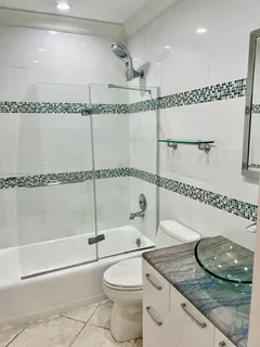 $220,000 | 930 Southeast 9th Avenue, Unit 11, Pompano Beach, FL 33060