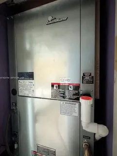 $220,000 | 930 Southeast 9th Avenue, Unit 11, Pompano Beach, FL 33060