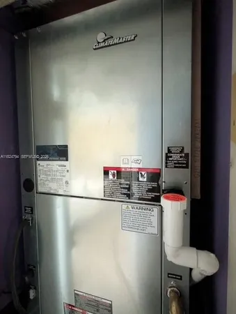 $220,000 | 930 Southeast 9th Avenue, Unit 11, Pompano Beach, FL 33060