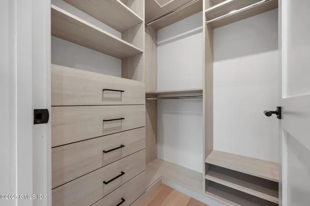 a view of walk in closet