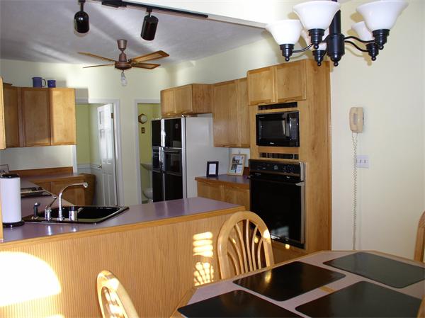12 Kenilworth Road Worcester, MA 01602 - Photo 5 of 17 Gallery Image 5