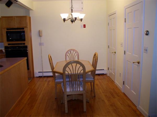 12 Kenilworth Road Worcester, MA 01602 - Photo 6 of 17 Gallery Image 6