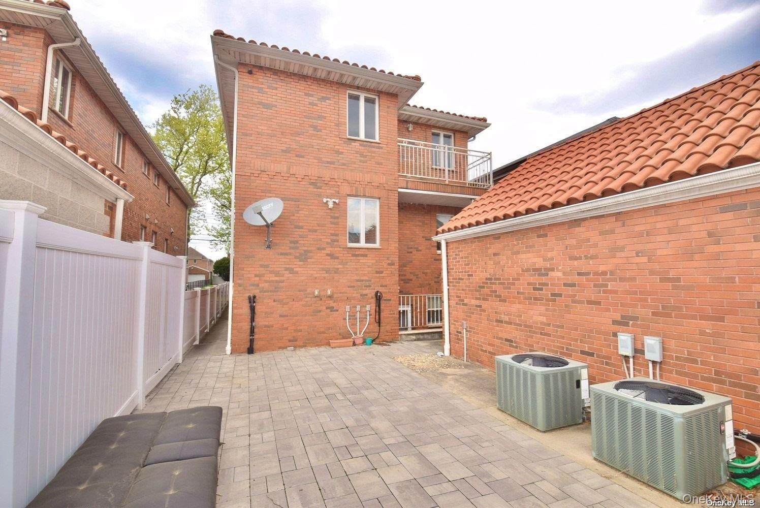 154-36 20th Road Queens, NY 11357 - Photo 23 of 27