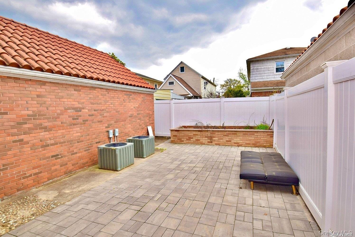 154-36 20th Road Queens, NY 11357 - Photo 26 of 27