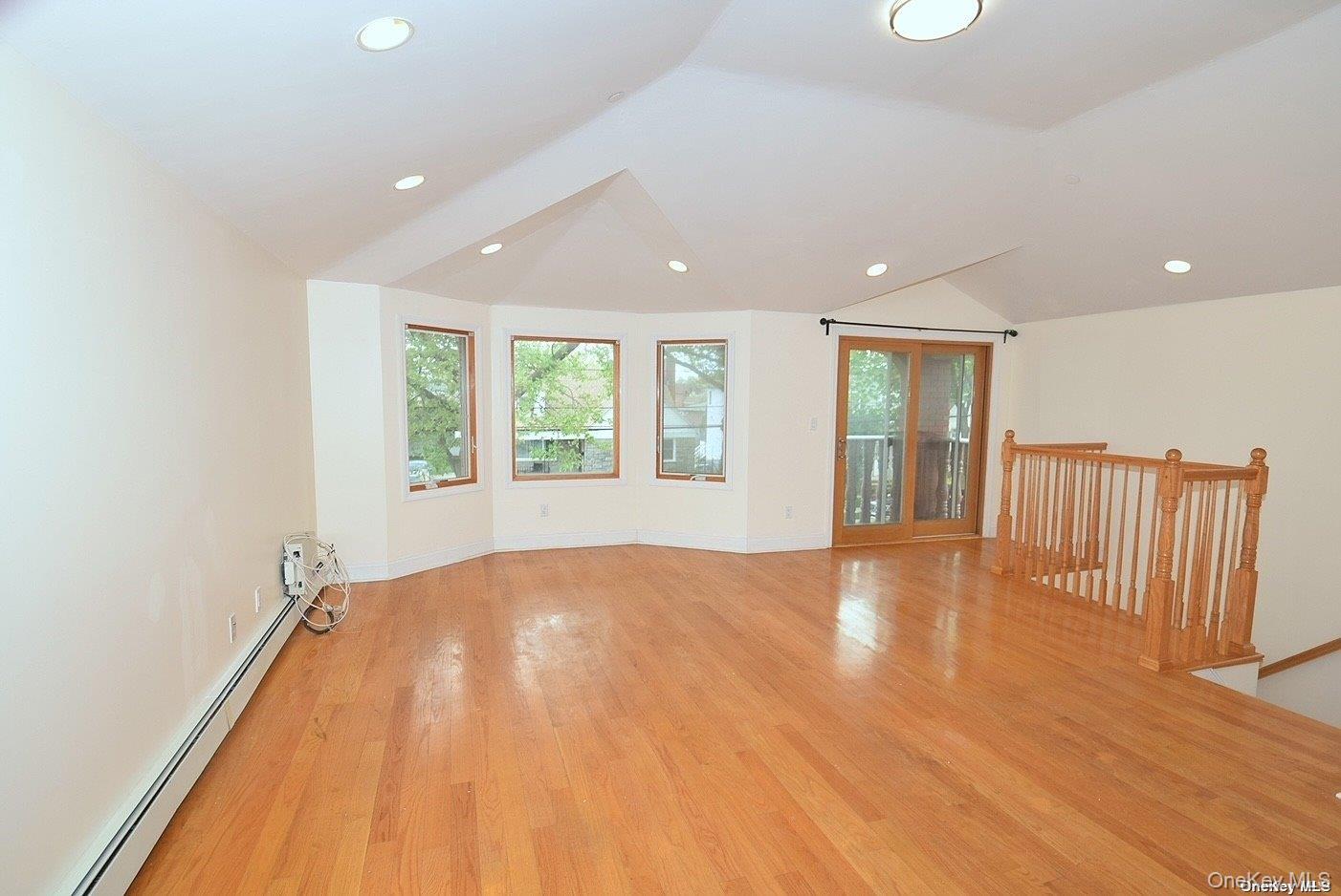 154-36 20th Road Queens, NY 11357 - Photo 4 of 27