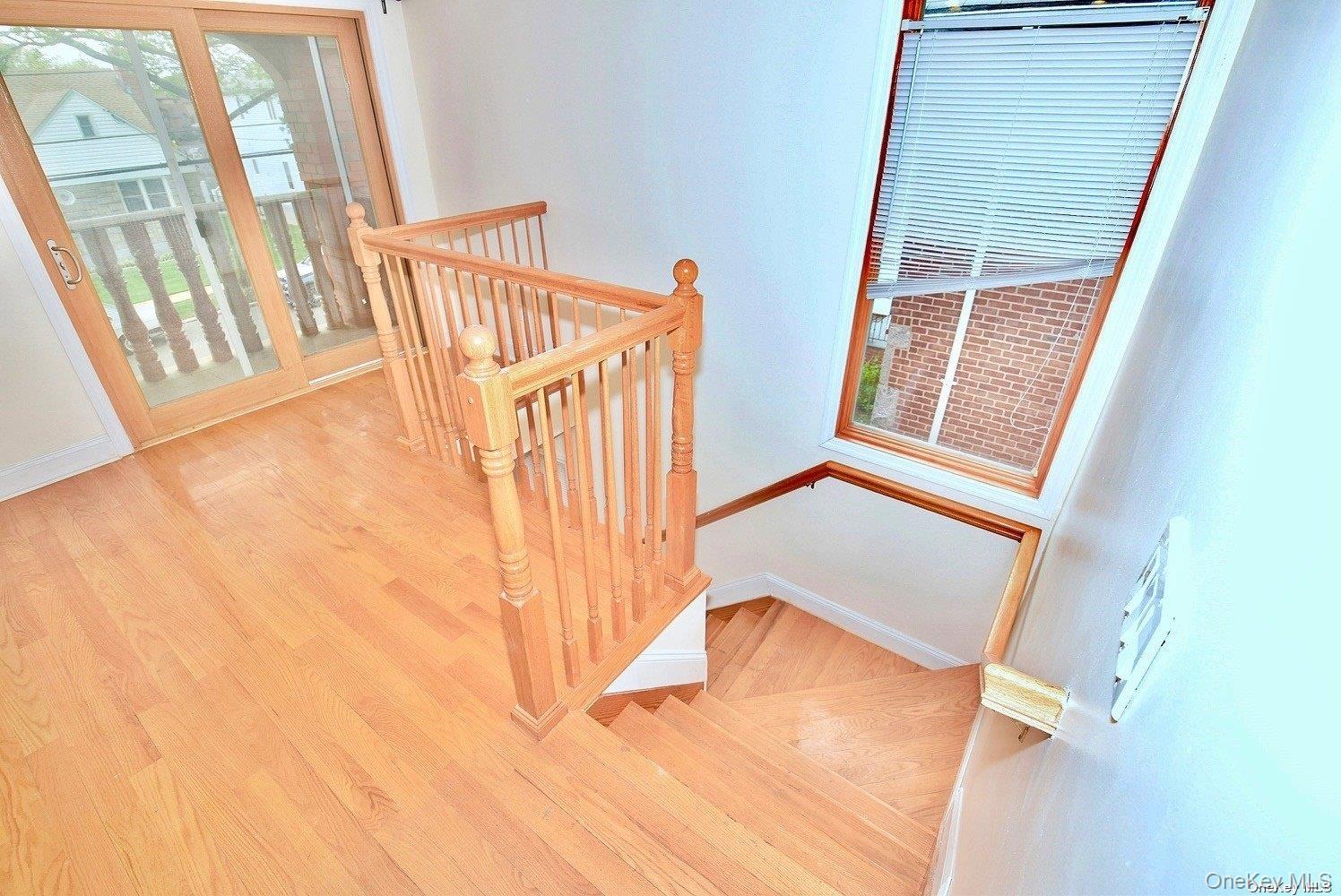 154-36 20th Road Queens, NY 11357 - Photo 6 of 27